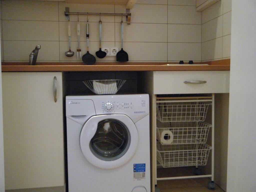 Madrid Studio Apartments Δωμάτιο φωτογραφία