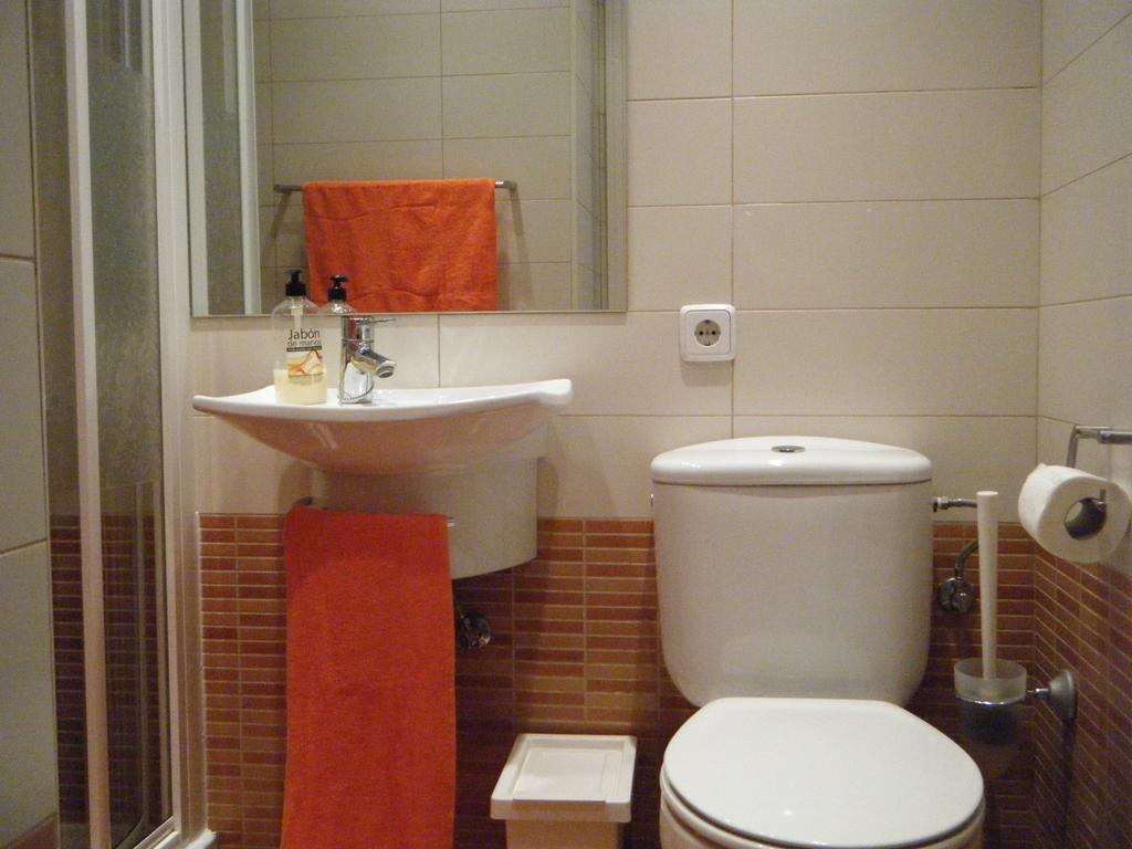 Madrid Studio Apartments Δωμάτιο φωτογραφία